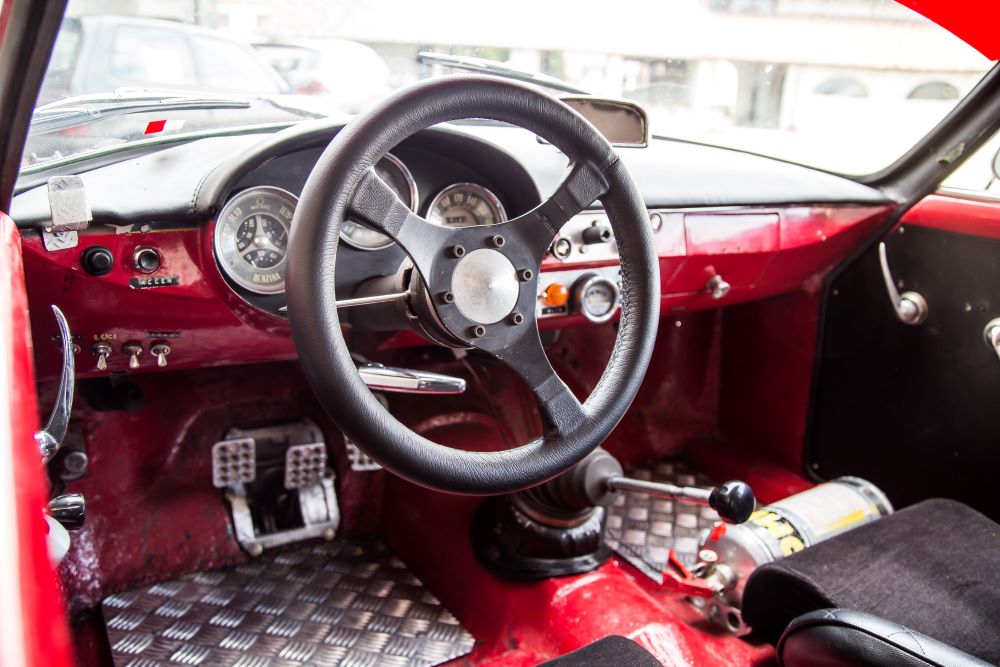 Manutenzione e messa appunto di auto storiche